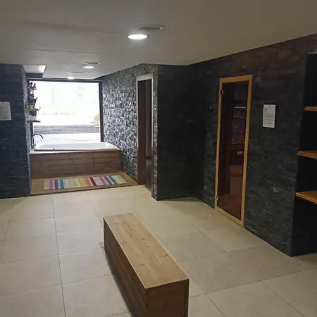 Paula * Vel'ka Lomnica